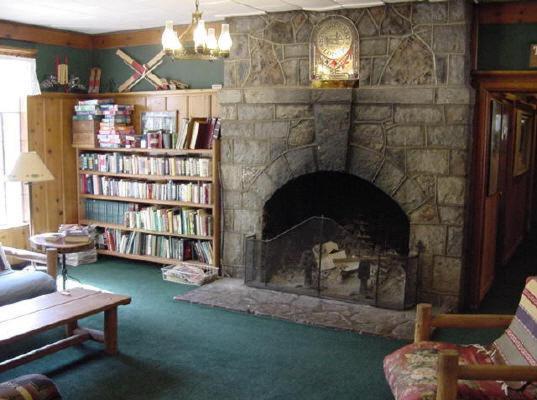 Upper Forni Strawberry Lodge المظهر الخارجي الصورة